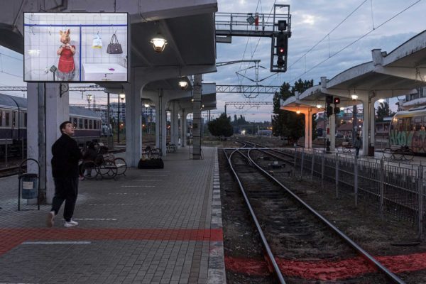 web-copyright_laurianghinitoiu_viceversa_linia_s_05 web-copyright_laurianghinitoiu_viceversa_linia_s_05