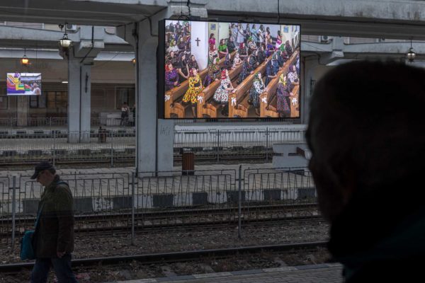 web-copyright_laurianghinitoiu_viceversa_linia_s_11 web-copyright_laurianghinitoiu_viceversa_linia_s_11